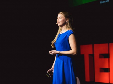 Melanie at TEDx Vienna © David Pan (1)